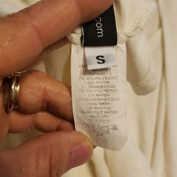 - Onzie flow top size small. - Picture 5 of 5